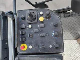 BOMAG BM 2000/65 — Foto 4