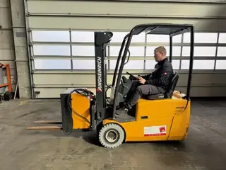 Jungheinrich EFG 115 — Elektriniai šakiniai krautuvai — naudotas parduodama | 123Machinery