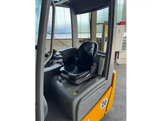 Jungheinrich EFG 215 Batterie Neu 10/25 — Foto 7