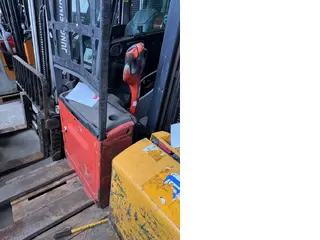 Linde T16 — Elektriniai paletių vežimėliai — naudotas parduodama | 123Machinery