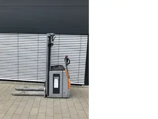 Still EXV 16 — Paletių krovikliai — naudotas parduodama | 123Machinery