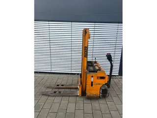 OM CT 13 Hochhubwagen — Штабелёры — б/у купить | 123Machinery