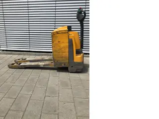 Jungheinrich EJE R 220 R (Rampenfunktion) — Электрические тележки — б/у купить | 123Machinery