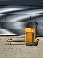 Jungheinrich EJE 220 R — Электрические тележки — б/у купить | 123Machinery
