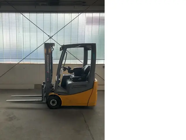 Jungheinrich EFG 215 — Электрические погрузчики | 123Machinery