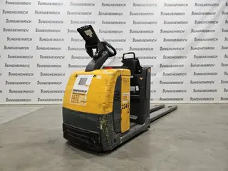 Jungheinrich ECE 225 (2400 mm) — Užsakymų rinkikliai — naudotas parduodama | 123Machinery