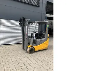 Jungheinrich EFG 216 k — Elektriniai šakiniai krautuvai — naudotas parduodama | 123Machinery