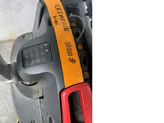Still EXU-H18 — Foto 7