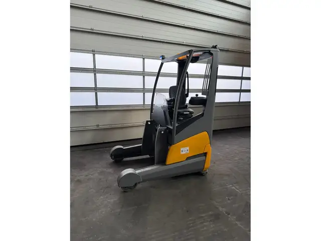 Jungheinrich ETV 216i — Ричтраки | 123Machinery