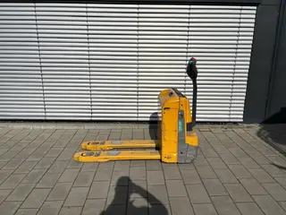 Jungheinrich EFG EJE 120 — Elektriniai paletių vežimėliai — naudotas parduodama | 123Machinery