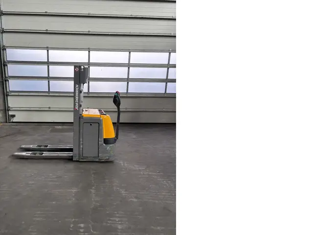 Jungheinrich EFG EJC 212 — Paletių krovikliai — naudotas parduodama | 123Machinery
