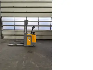 Jungheinrich EFG ERC 216 — Штабелёры — б/у купить | 123Machinery