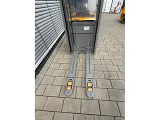 Jungheinrich EFG ERC 216z - 525DZ Triplex Initalhub — Foto 5
