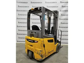 Jungheinrich EFG EFG 215  Triplex — Foto 2