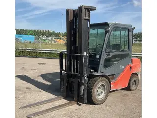 Toyota EFG 02-8FDJ35 Dieselstapler — Dyzeliniai šakiniai krautuvai — naudotas parduodama | 123Machinery