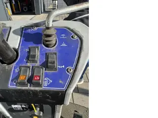 Nilfisk EFG SW 4000 Aufsitzkehrmaschine — Foto 5