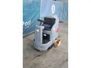 Nilfisk EFG SW 4000 Aufsitzkehrmaschine — Foto 9