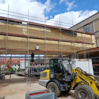 Fassadengerüst für Holzbau & Neubau – Layher — Pastoliai — naudotas nuomojama | 123Machinery