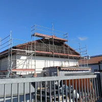 Layher Fassadengerüst für Hallen & Industrie — Foto 2