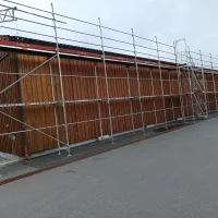 Baugerüst für Gewerbe & Kommunen – Layher — Pastoliai — naudotas nuomojama | 123Machinery