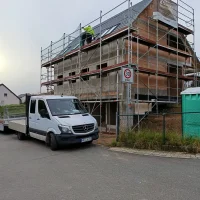 Fassadengerüst für Neubau & Rohbau – Layher — Pastoliai — naudotas nuomojama | 123Machinery