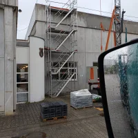 Alu-Treppenturm – Treppenaufgang fürs Gerüst — Pastolių bokštai — naudotas nuomojama | 123Machinery