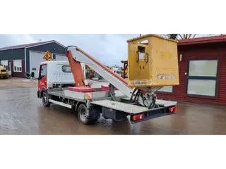 Nissan Cabstar 35.11 (Multitel) — Foto 9