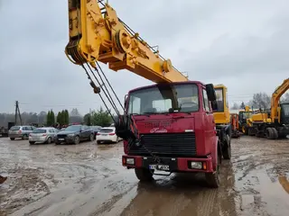 MAZ 5337 truck-mounted crane — Foto 3