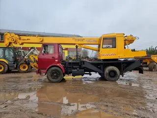 MAZ 5337 truck-mounted crane — Foto 4