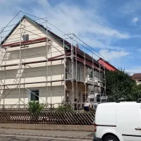 Layher Fassadengerüst für Ein- & Zweifamilienhäuser — Foto 2