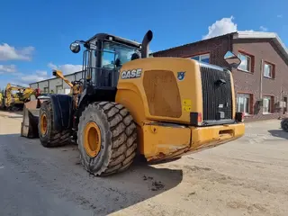 Case 1021F L220 — Ratiniai krautuvai — naudotas parduodama | 123Machinery