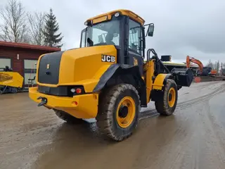JCB 411 L180C — Foto 3