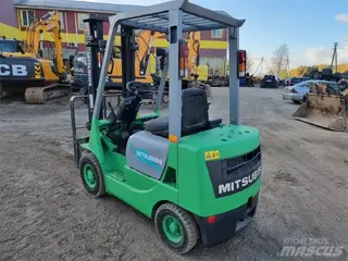 Mitsubishi 1021F FG18 — Foto 3