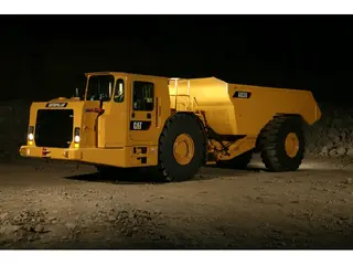 Cat AD30 — Sąnariniai savivarčiai — naudotas parduodama | 123Machinery