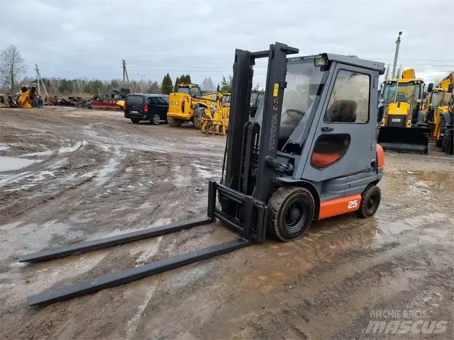 Toyota FD25 — Дизельные погрузчики | 123Machinery