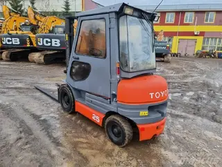 Toyota FD25 — Foto 2