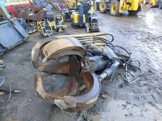 Mustang 3CX GRP750 — Griebtuvai — naudotas parduodama | 123Machinery