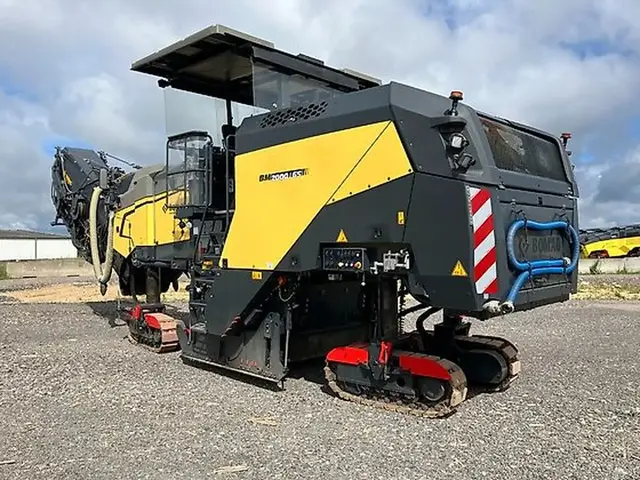 BOMAG BM 2000/65 65 — Asfalto frezavimo mašinos — naudotas parduodama | 123Machinery