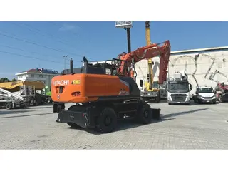 Hitachi ZX220W-7 — Foto 7