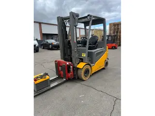 Jungheinrich EFG 425k — Электрические погрузчики — б/у аренда | 123Machinery