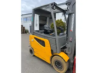 Jungheinrich EFG 425k — Foto 4