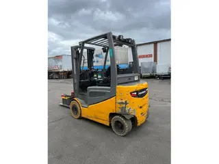 Jungheinrich EFG 425k — Foto 7