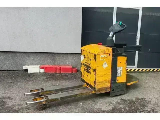 Jungheinrich ERE120 — Электрические тележки | 123Machinery
