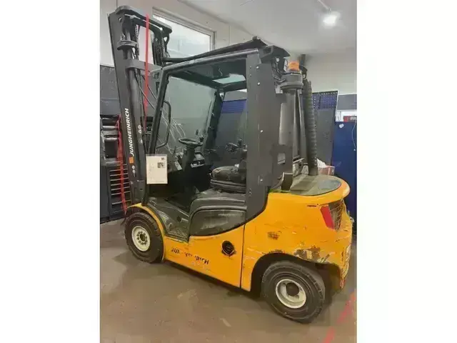 Jungheinrich DFG 425s — Дизельные погрузчики | 123Machinery