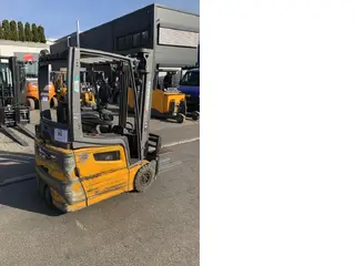 Jungheinrich EFG215 Li-ion /3.3m/ 10394h — Foto 5