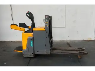 Jungheinrich ERD 120 1.6m/ 2021y/ 1874mh — Paletių krovikliai — naudotas parduodama | 123Machinery