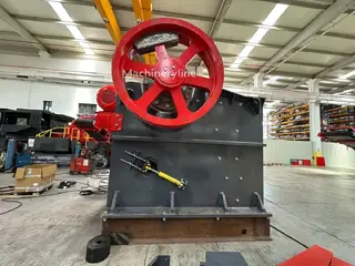 Boratas BCK11 High Capacity 600 tph Stationary Jaw Crusher — Foto 3