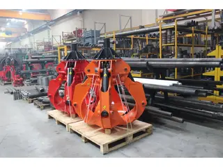 Polyp Scrap Grapple MHB4 – 0.5 m³ (500 l), 4 tines — Foto 1