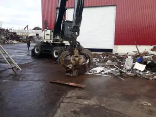 Polyp Scrap Grapple MHB4 – 0.5 m³ (500 l), 4 tines — Foto 7