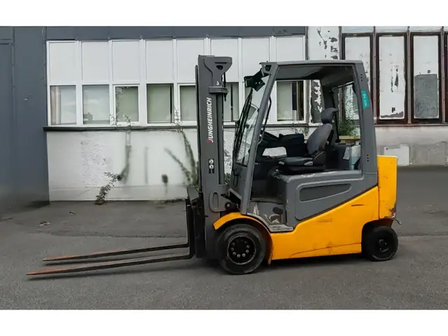 Jungheinrich EFG 425k 5m/ 5489mh/ 4v — Электрические погрузчики | 123Machinery
